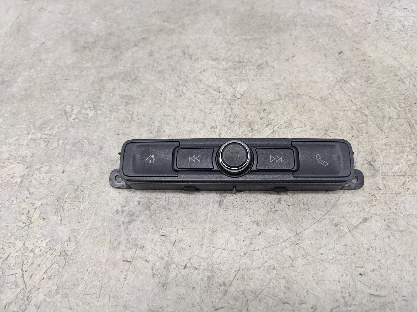 2020-2022 Chevrolet Colorado Radio AM FM Cd Player Receiver Replacement P/N:84491777 84479960 Fits Fits 2018 2020 2021 2022 