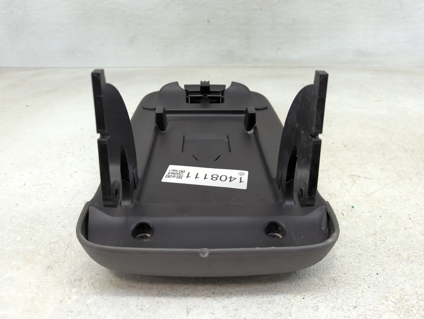 2019 Chevrolet Colorado Center Console Armrest Cover Lid Fits OEM Used Auto Parts - Oemusedautoparts1.com