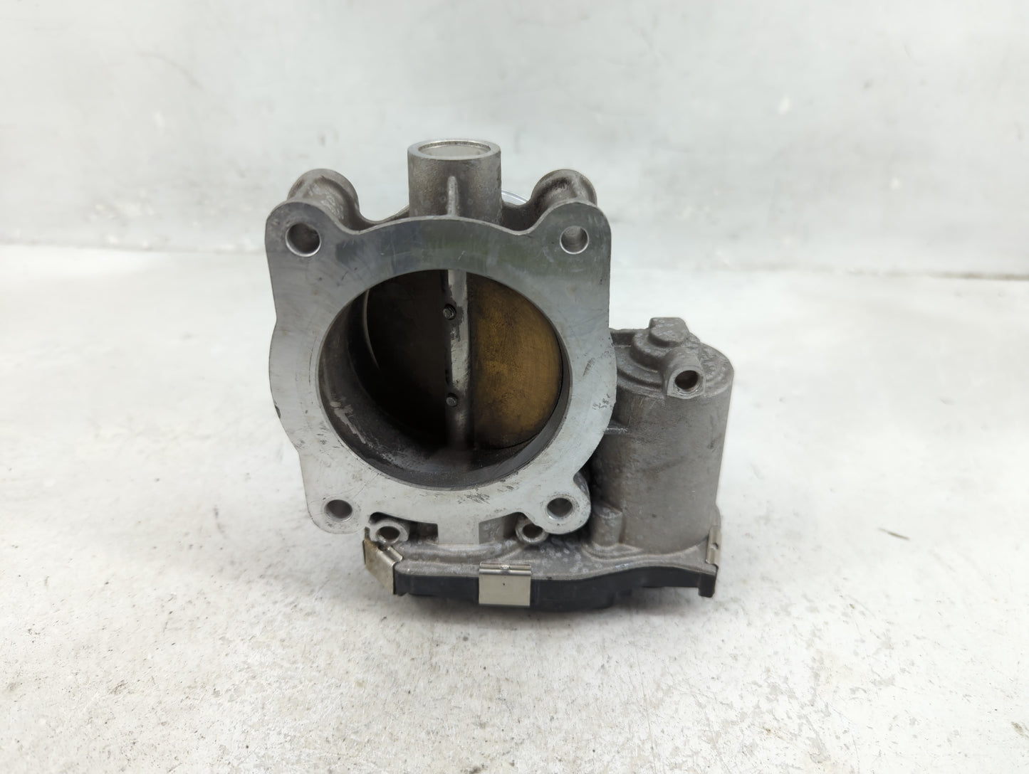2016-2022 Chevrolet Colorado Throttle Body P/N:12670839AA Fits Fits 2016 2017 2018 2019 2020 2021 2022 OEM Used Auto Parts -