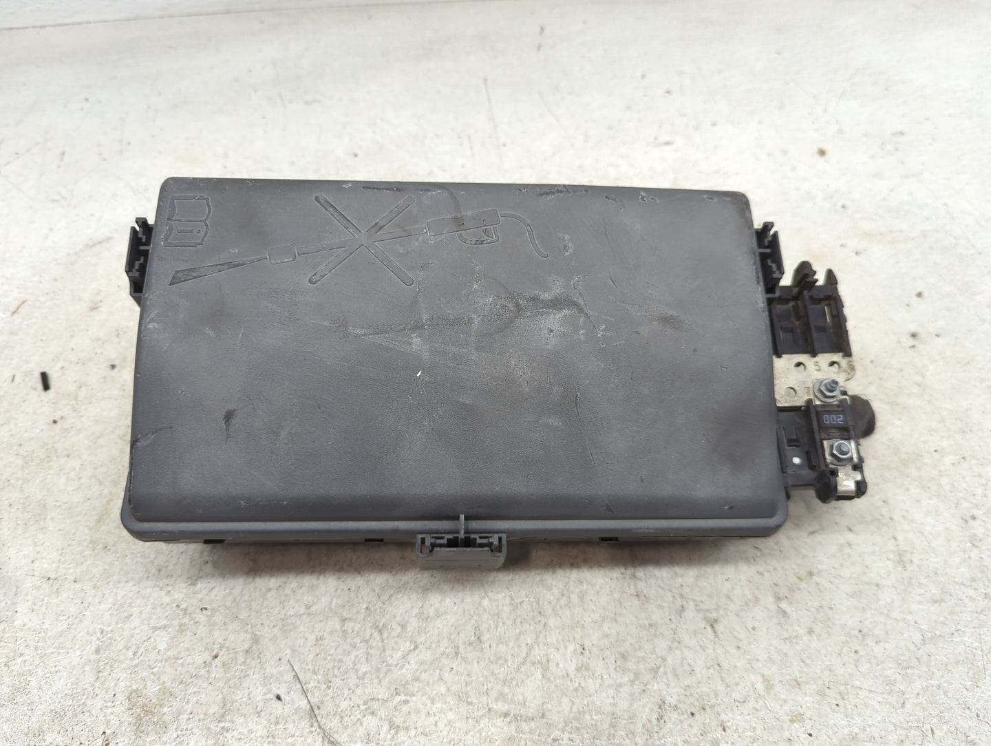 2015-2019 Chevrolet Colorado Fusebox Fuse Box Panel Relay Module P/N:84287539 01 Fits Fits 2015 2016 2017 2019 OEM Used Auto