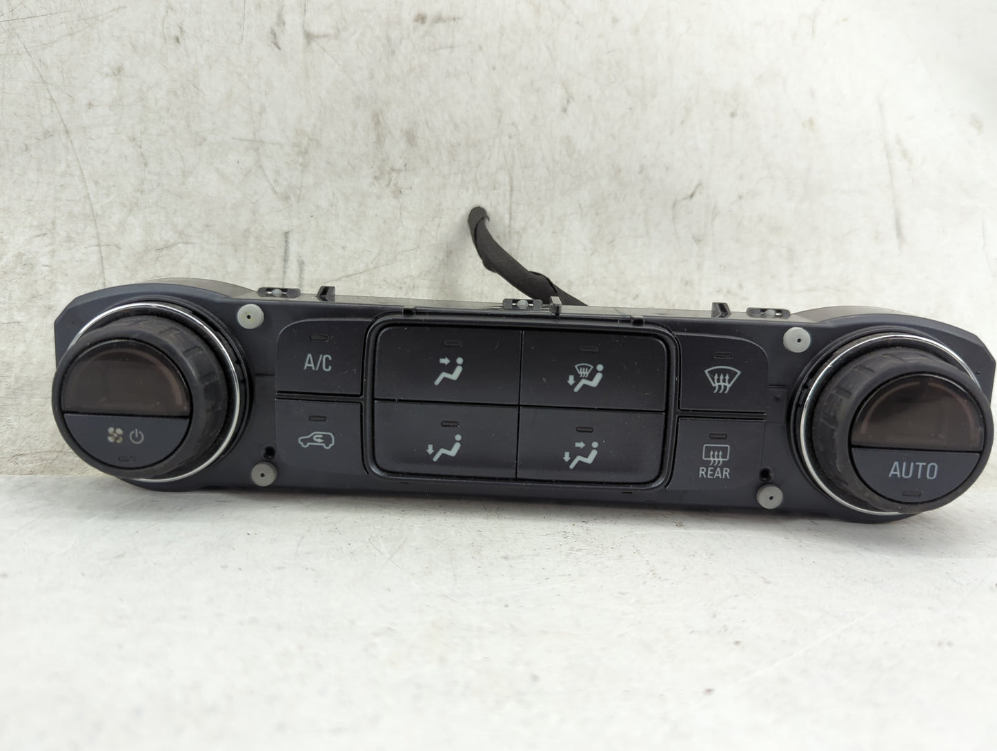 2015-2022 Chevrolet Colorado Climate Control Module Temperature AC/Heater Replacement P/N:815372982 Fits OEM Used Auto Parts