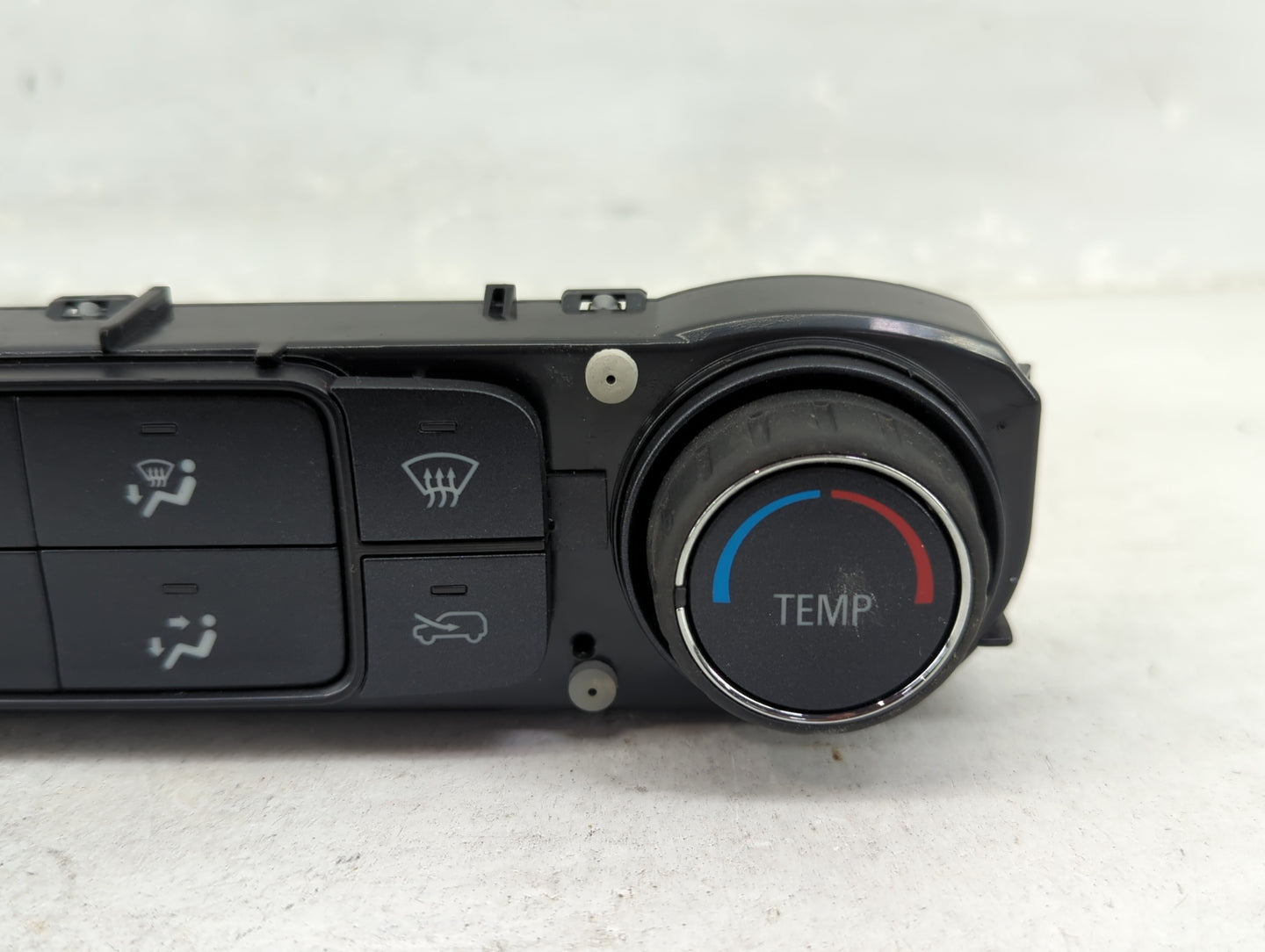 2015-2022 Chevrolet Colorado Climate Control Module Temperature AC/Heater Replacement P/N:815372982 Fits OEM Used Auto Parts