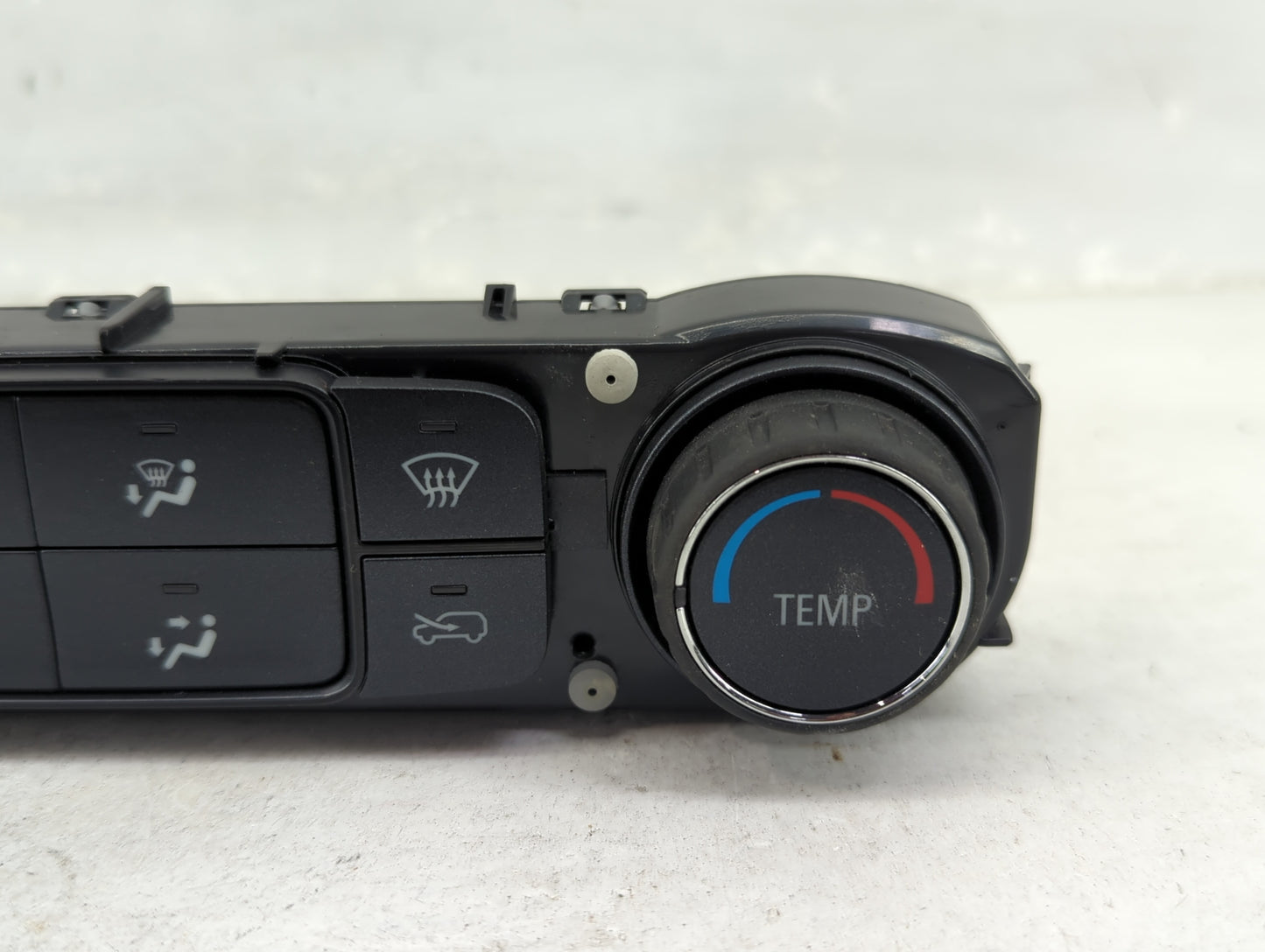 2015-2022 Chevrolet Colorado Climate Control Module Temperature AC/Heater Replacement P/N:815372982 Fits OEM Used Auto Parts