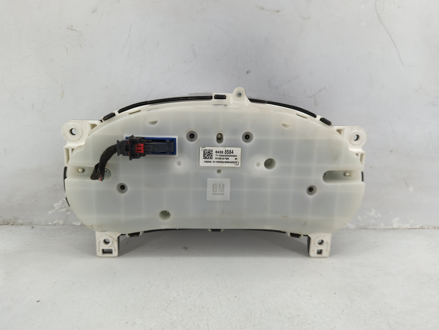 2019 Chevrolet Colorado Instrument Cluster Speedometer Gauges P/N:84398584 7110500000000X, 812610798 Miles: Fits OEM Used Au