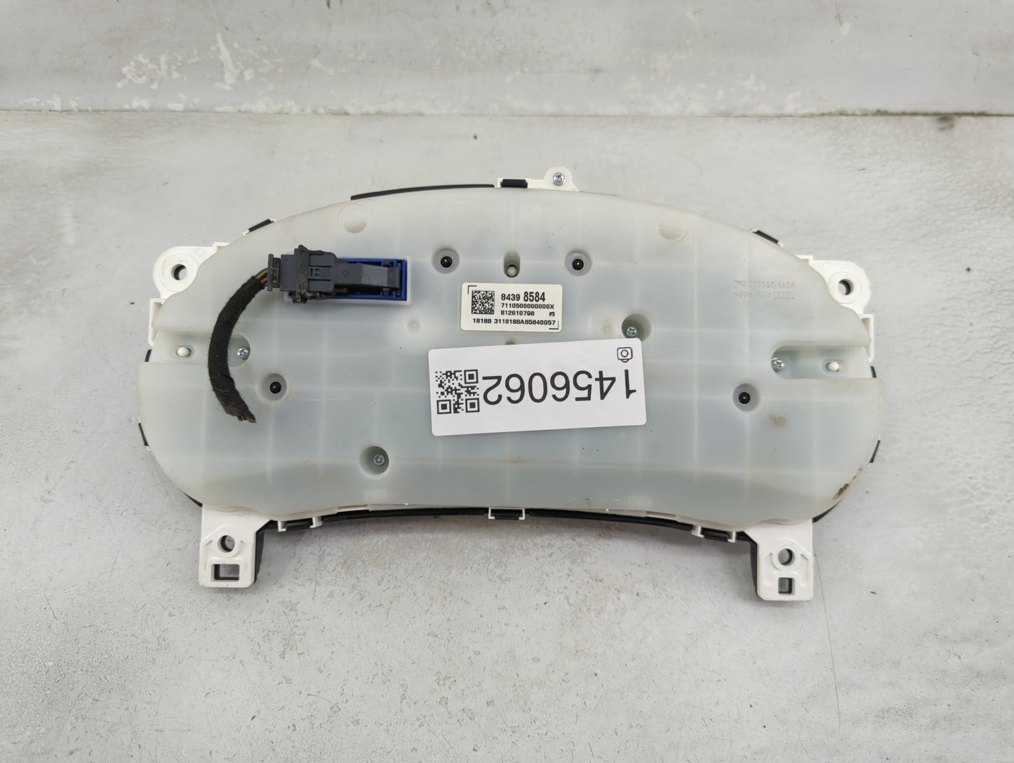 2019 Chevrolet Colorado Instrument Cluster Speedometer Gauges P/N:84398584 759315-820A Miles: Fits OEM Used Auto Parts - Oem