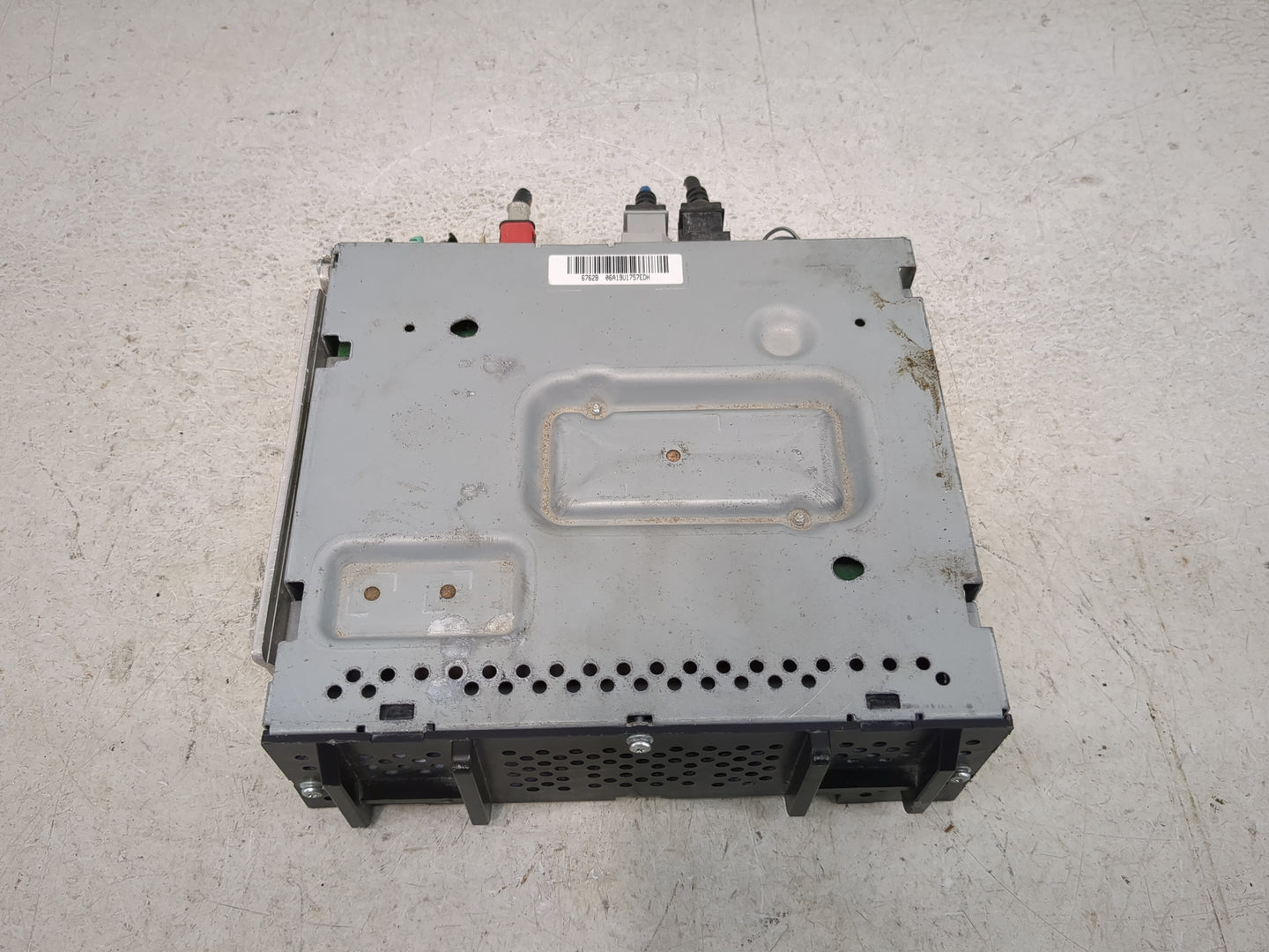 2020-2022 Chevrolet Colorado Radio AM FM Cd Player Receiver Replacement P/N:84610616 7310500000000X Fits Fits 2020 2021 2022