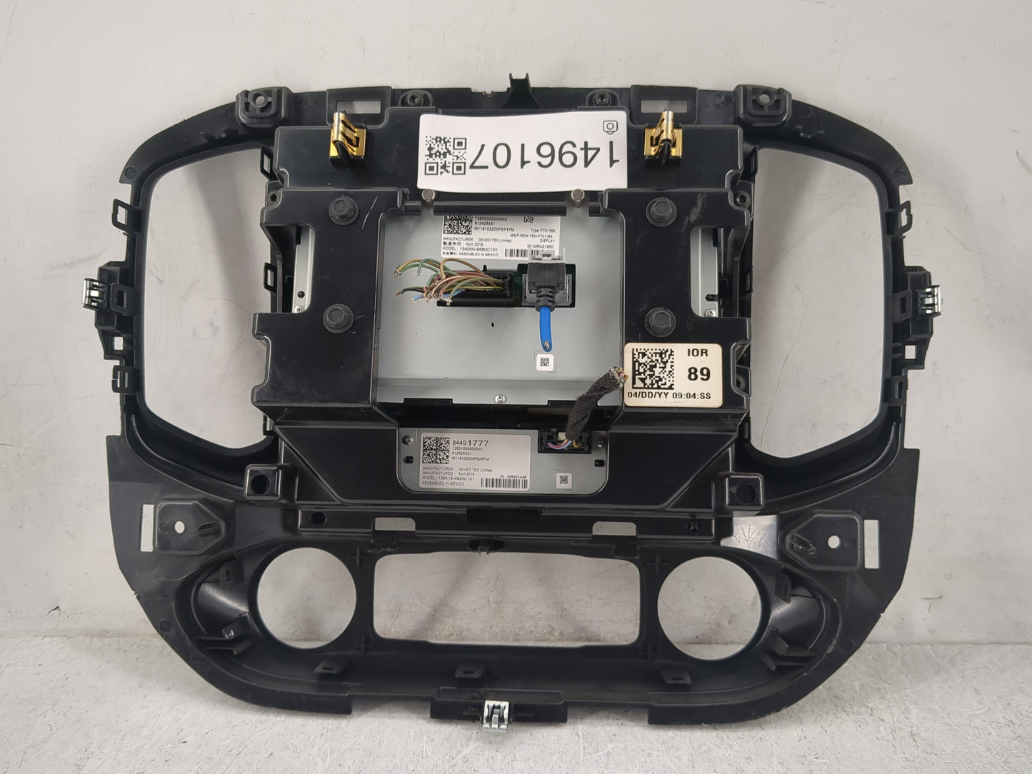 Chevrolet Colorado Information Display Screen Black - Oemusedautoparts1.com