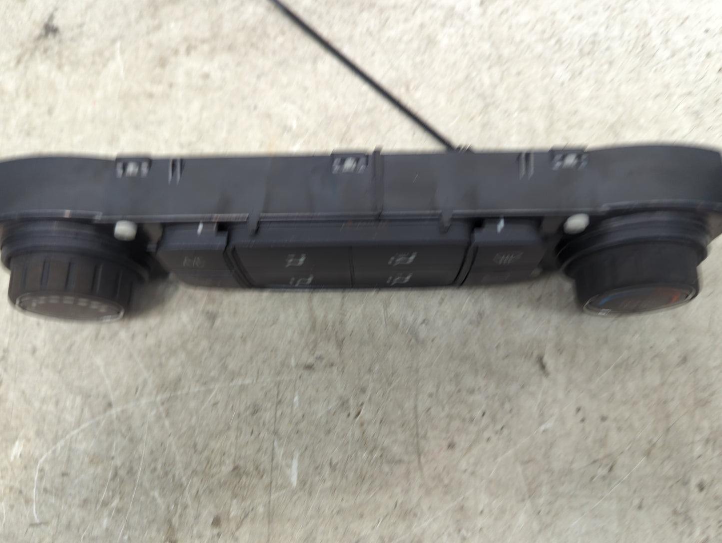 2015-2022 Chevrolet Colorado Climate Control Module Temperature AC/Heater Replacement Fits OEM Used Auto Parts - Oemusedauto