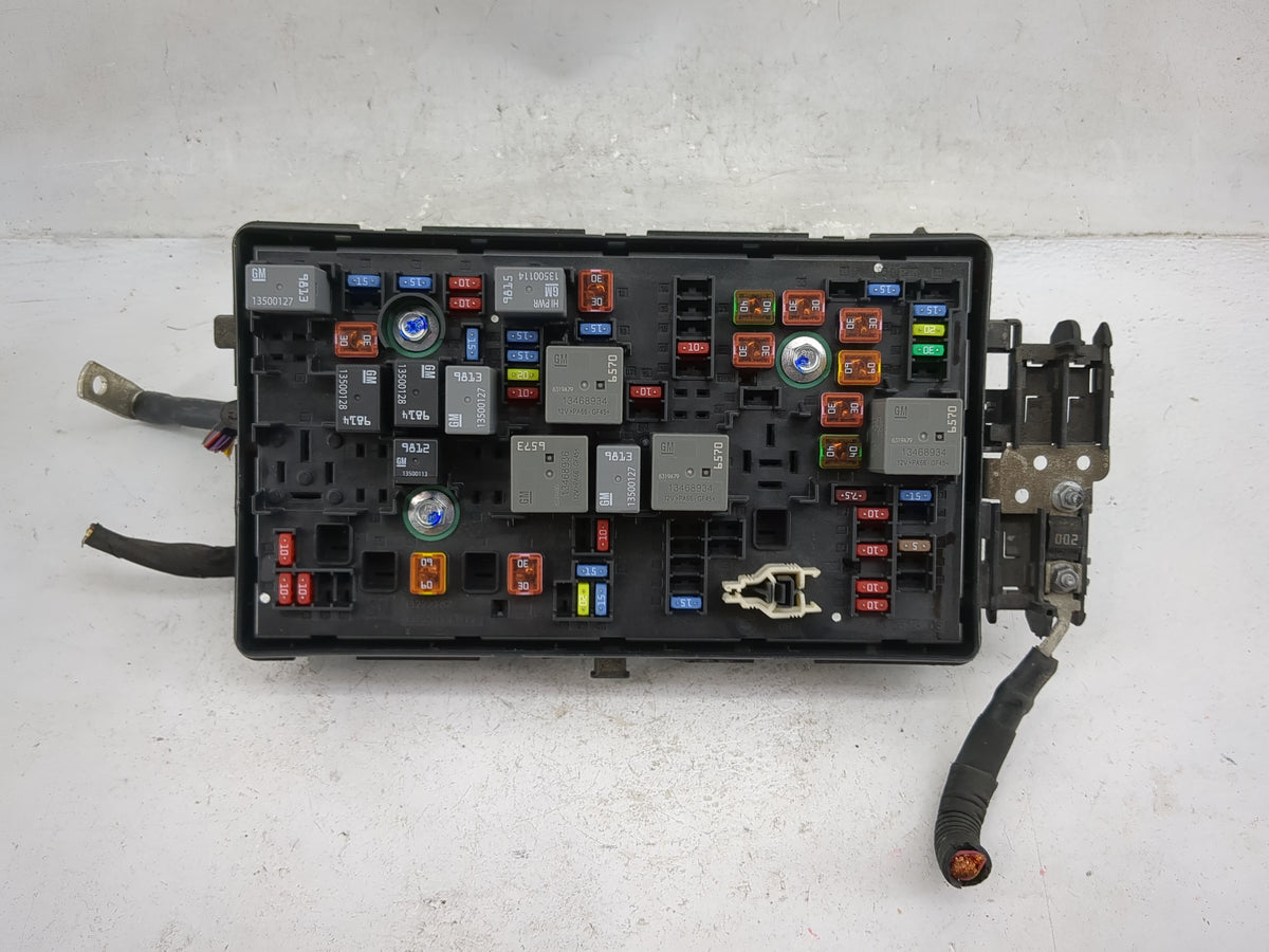 2015-2019 Chevrolet Colorado Fusebox Fuse Box Panel Relay Module P/N:13500127 13500128, 13500114 Fits Fits 2015 2016 2017 20