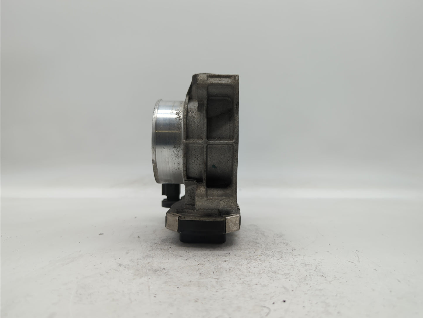2016-2018 Chevrolet Colorado Throttle Body P/N:12670839AA 12627217DA Fits Fits 2016 2017 2018 2019 OEM Used Auto Parts - Oem