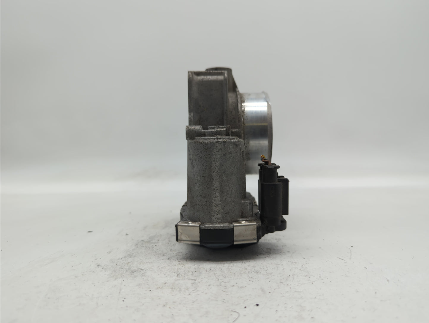 2016-2018 Chevrolet Colorado Throttle Body P/N:12670839AA 12627217DA Fits Fits 2016 2017 2018 2019 OEM Used Auto Parts - Oem
