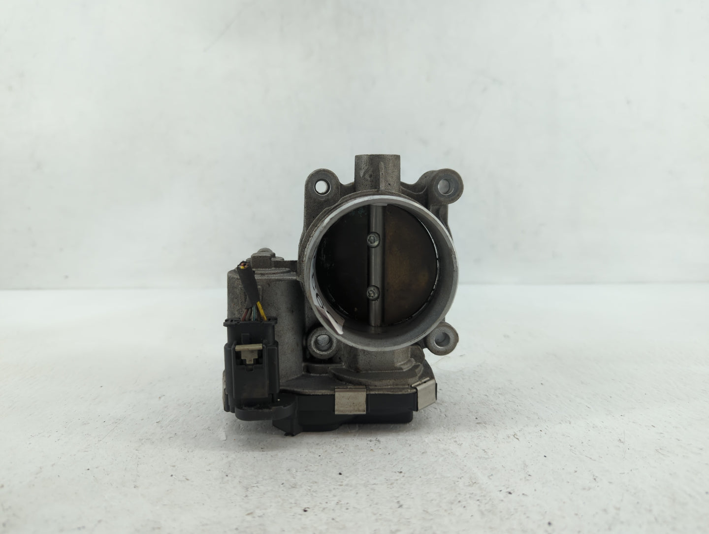 2016-2018 Chevrolet Colorado Throttle Body P/N:12670839AA 12627217DA Fits Fits 2016 2017 2018 2019 OEM Used Auto Parts - Oem