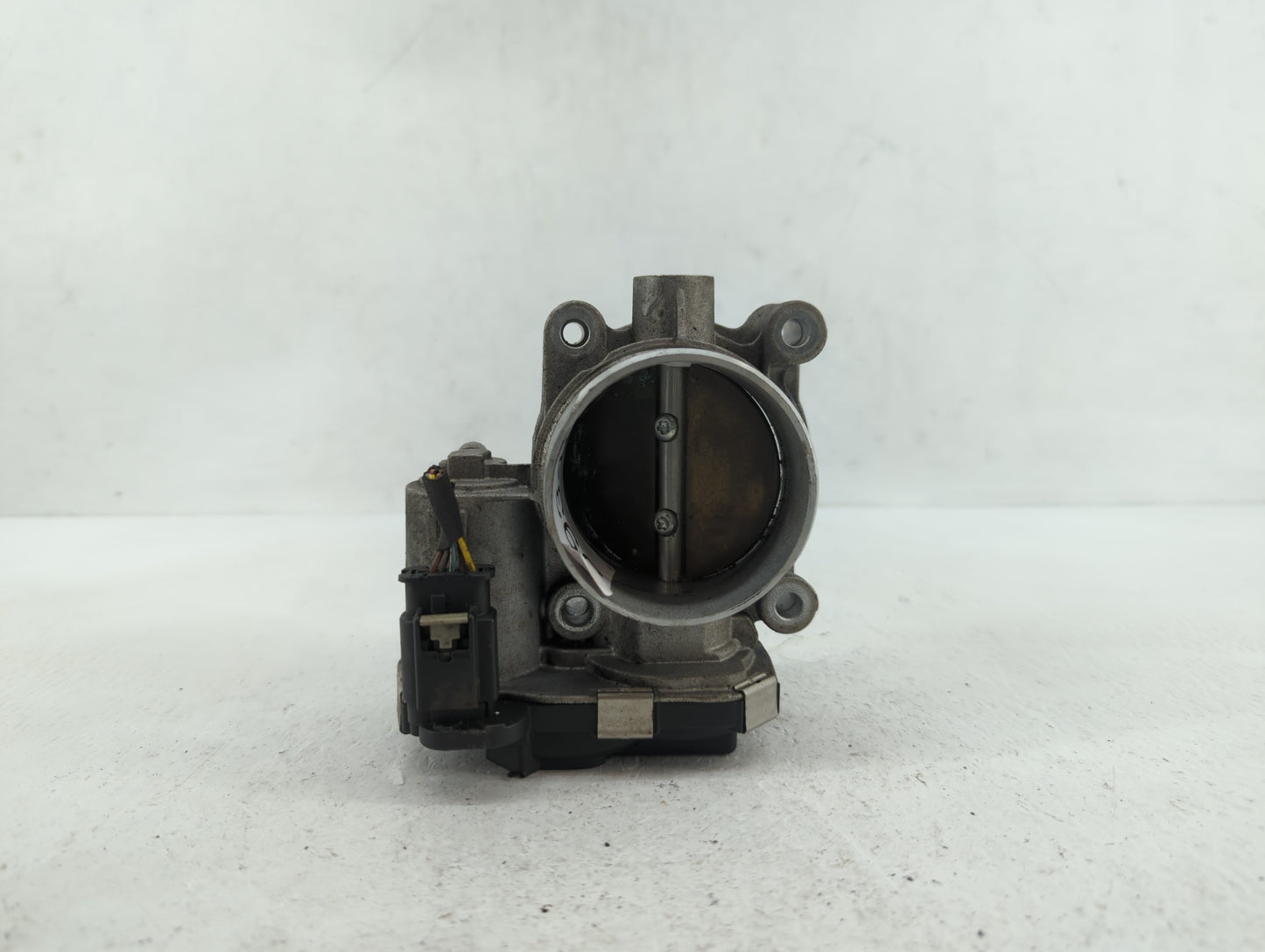 2016-2018 Chevrolet Colorado Throttle Body P/N:12670839AA 12627217DA Fits Fits 2016 2017 2018 2019 OEM Used Auto Parts - Oem