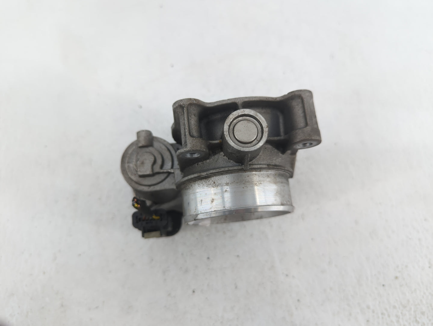 2016-2018 Chevrolet Colorado Throttle Body P/N:12670839AA 12627217DA Fits Fits 2016 2017 2018 2019 OEM Used Auto Parts - Oem
