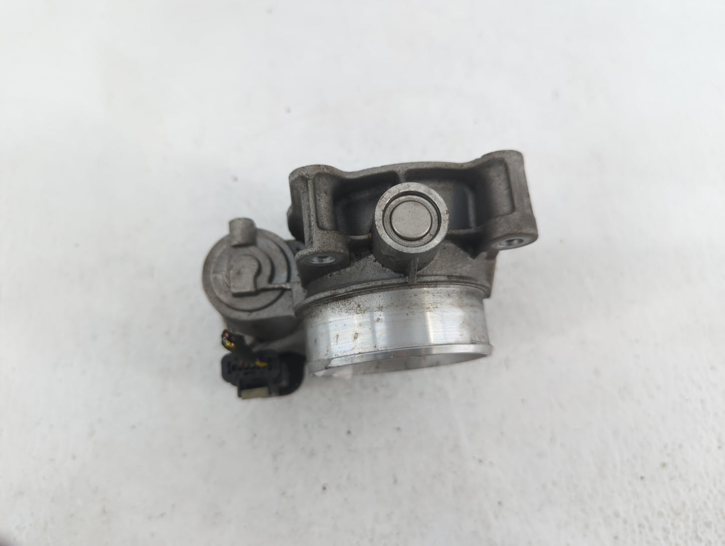 2016-2018 Chevrolet Colorado Throttle Body P/N:12670839AA 12627217DA Fits Fits 2016 2017 2018 2019 OEM Used Auto Parts - Oem