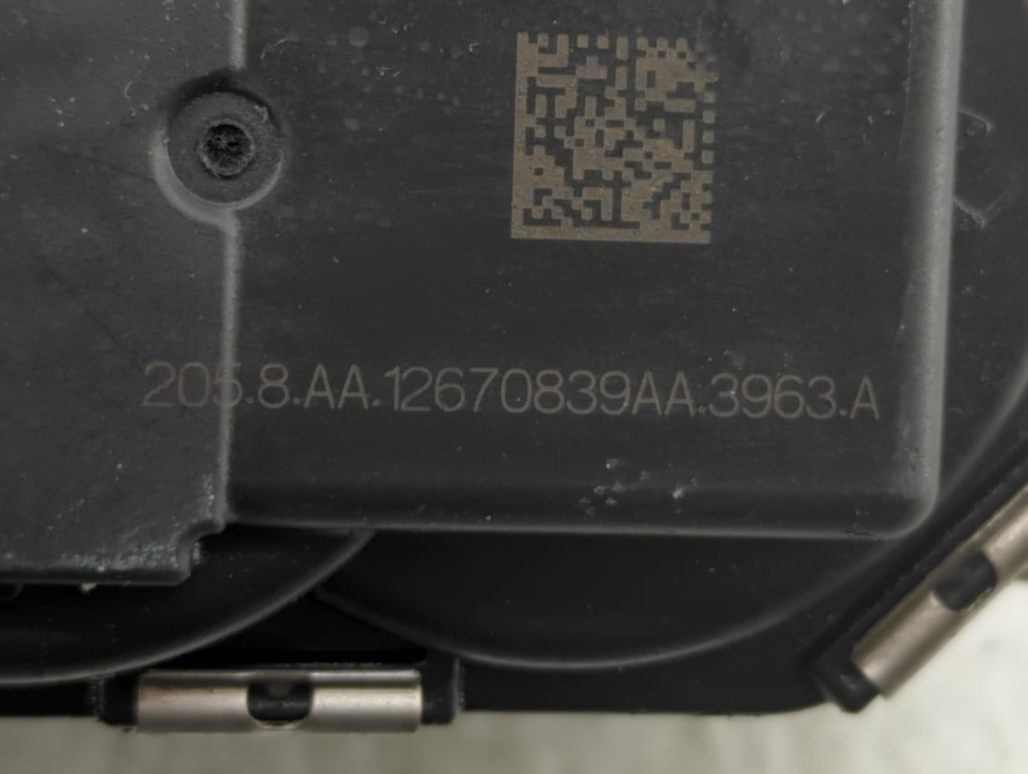 2016-2018 Chevrolet Colorado Throttle Body P/N:12670839AA 12627217DA Fits Fits 2016 2017 2018 2019 OEM Used Auto Parts - Oem
