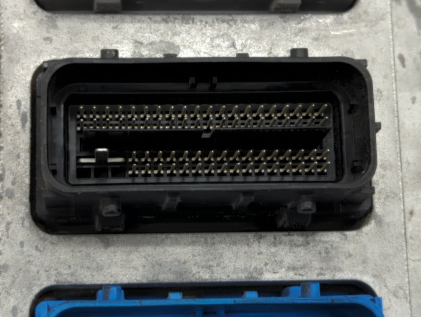 2017-2022 Chevrolet Colorado PCM Engine Control Computer ECU ECM PCU OEM P/N:12687296 12697606 Fits OEM Used Auto Parts - Oe