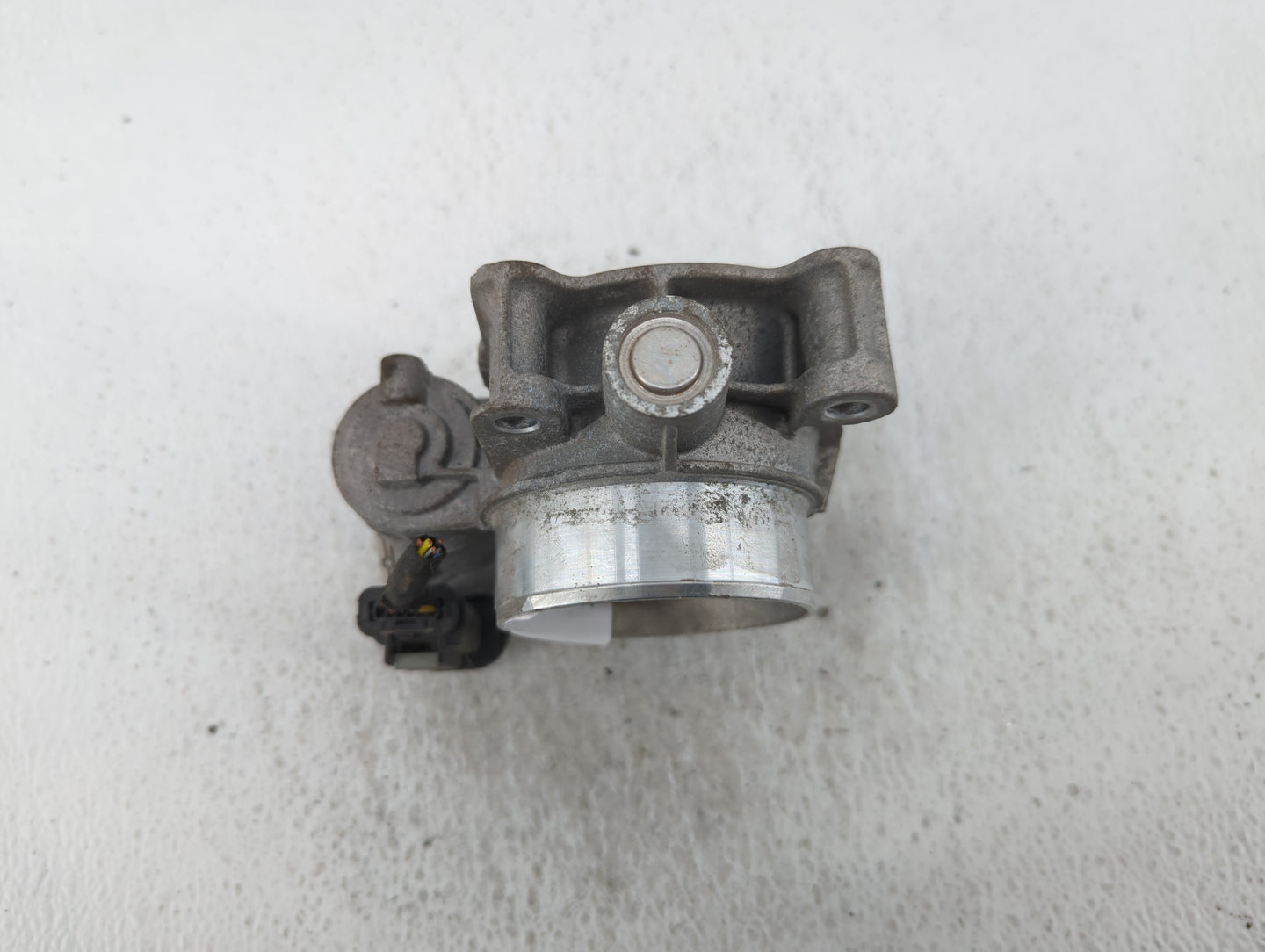2016-2022 Chevrolet Colorado Throttle Body P/N:12670839AA Fits Fits 2016 2017 2018 2019 2020 2021 2022 OEM Used Auto Parts -