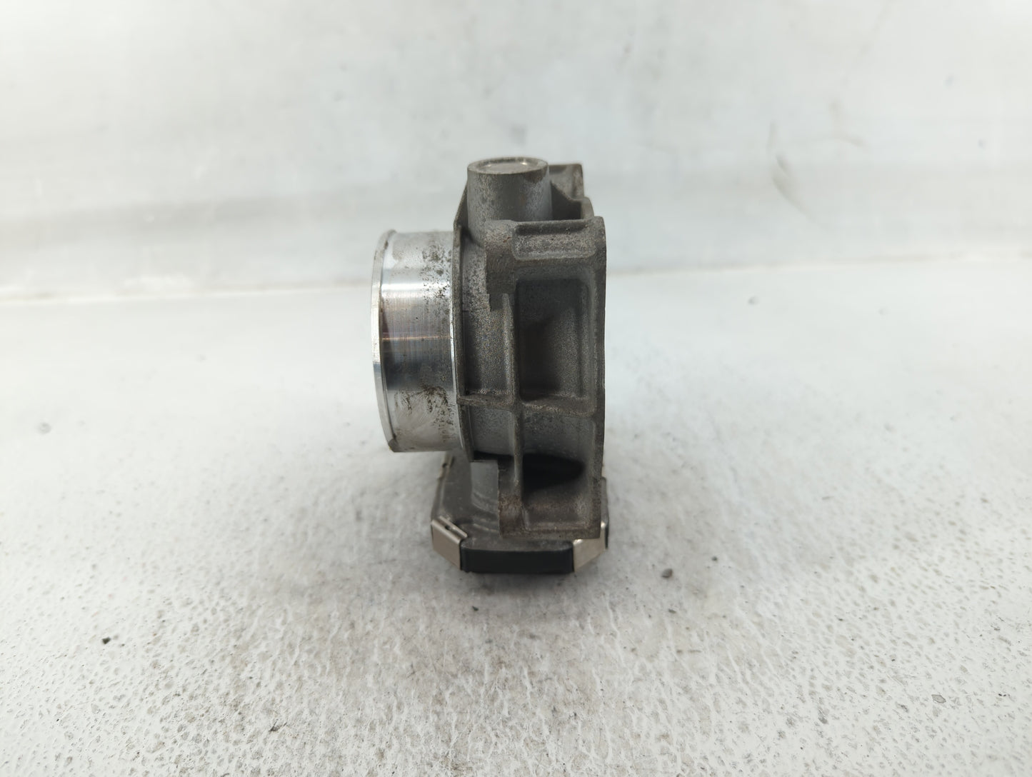 2016-2022 Chevrolet Colorado Throttle Body P/N:12670839AA Fits Fits 2016 2017 2018 2019 2020 2021 2022 OEM Used Auto Parts -
