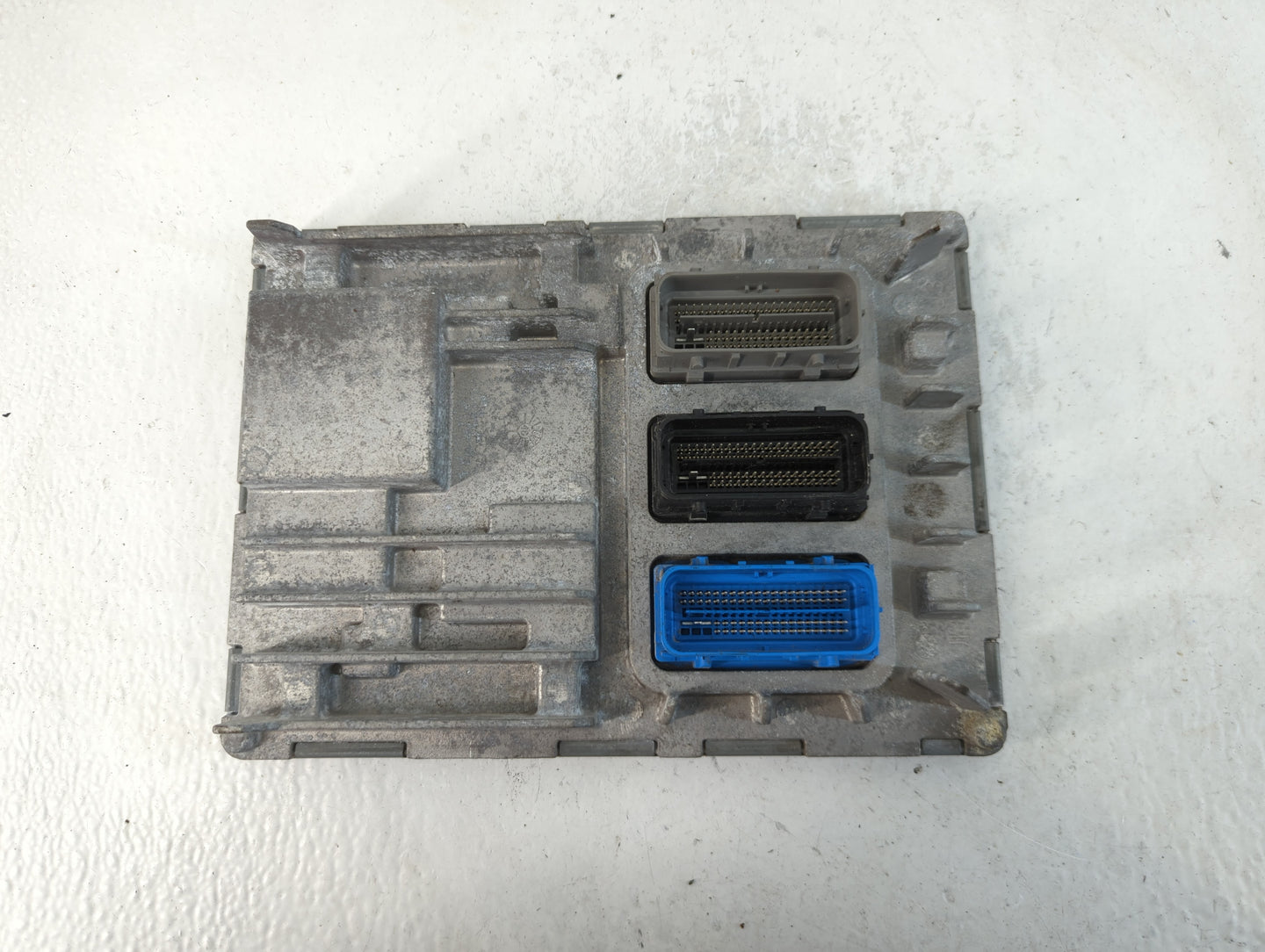 2017-2022 Chevrolet Colorado PCM Engine Control Computer ECU ECM PCU OEM P/N:12694483 E82 Fits OEM Used Auto Parts - Oemused