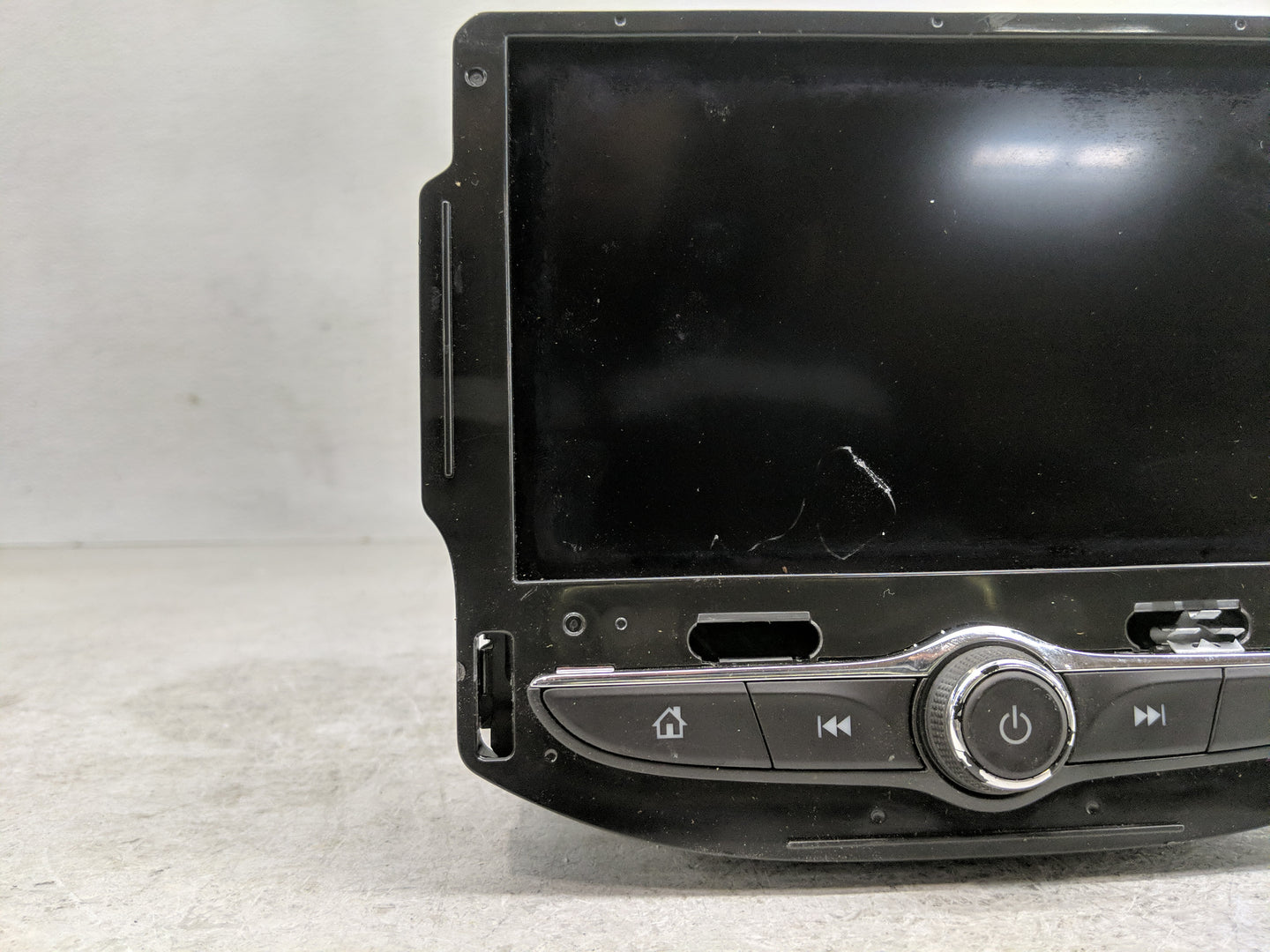 2019 Chevrolet Cruze Radio AM FM Cd Player Receiver Replacement P/N:42679970 Fits OEM Used Auto Parts - Oemusedautoparts1.co