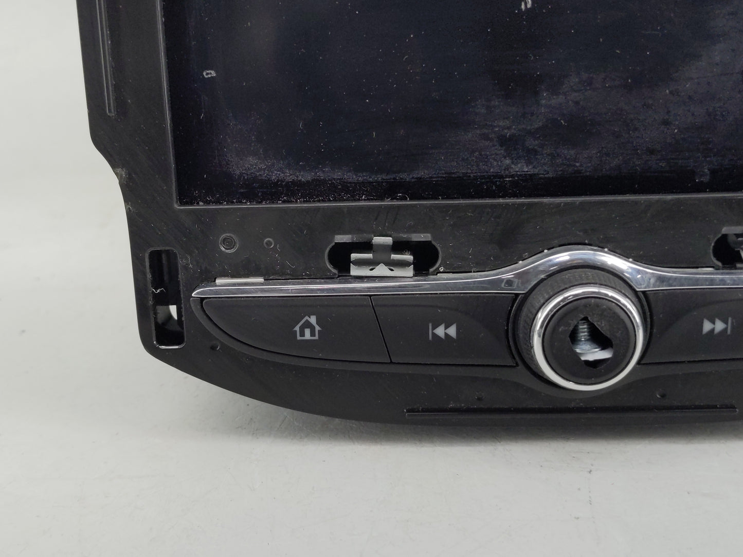 2019 Chevrolet Cruze Radio AM FM Cd Player Receiver Replacement P/N:42698806 Fits OEM Used Auto Parts - Oemusedautoparts1.co