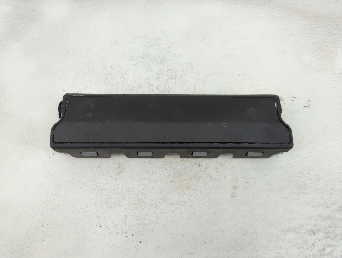 2018-2019 Chevrolet Cruze Air Bag Passenger Right Knee OEM P/N:22823445 Fits Fits 2018 2019 OEM Used Auto Parts - Oemusedaut