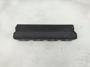 2018-2019 Chevrolet Cruze Air Bag Passenger Right Knee OEM P/N:22823445 Fits Fits 2018 2019 OEM Used Auto Parts - Oemusedaut