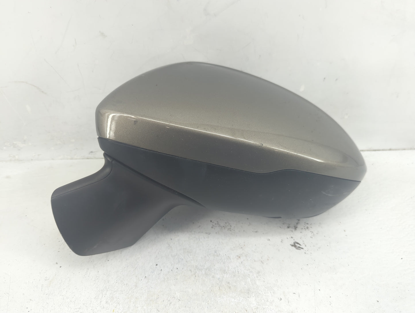2016-2019 Chevrolet Cruze Driver Side View Mirror - Left Door Mirror OEM Used - Oemusedautoparts1.com