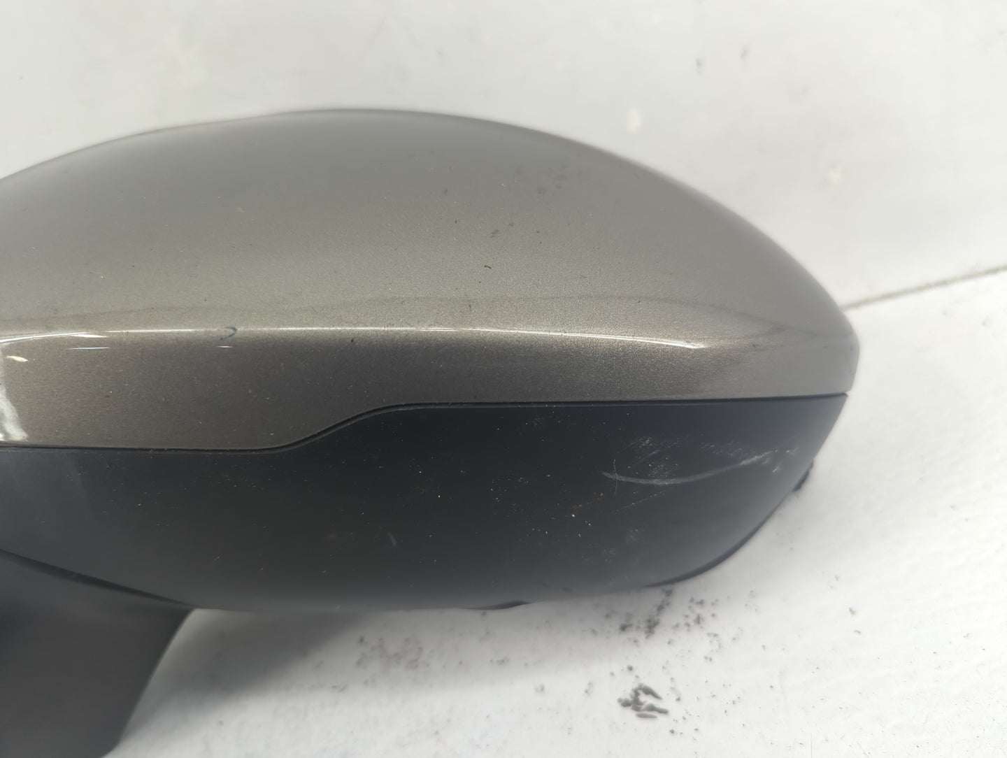 2016-2019 Chevrolet Cruze Driver Side View Mirror - Left Door Mirror OEM Used - Oemusedautoparts1.com
