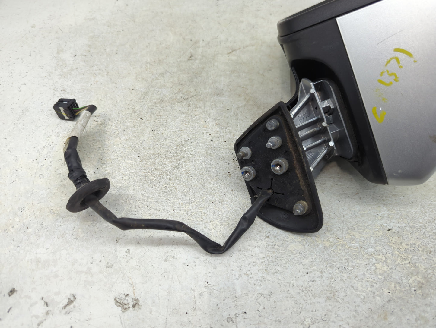2016-2019 Chevrolet Cruze Driver Side View Mirror - Left Door Mirror OEM Used - Oemusedautoparts1.com