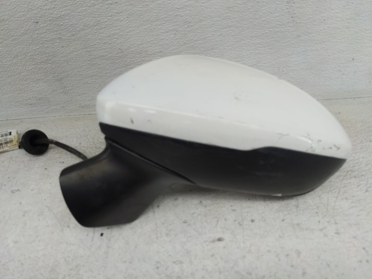 2016-2019 Chevrolet Cruze Driver Side View Mirror - Left Door Mirror OEM Used - Oemusedautoparts1.com