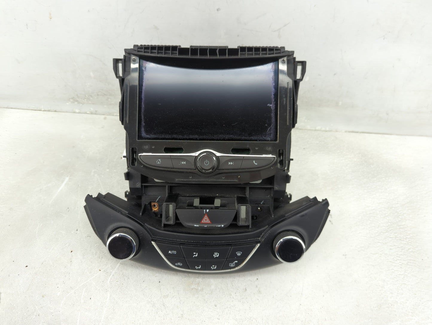 2019 Chevrolet Cruze Radio AM FM Cd Player Receiver Replacement P/N:42679970 555343750, H118218400 Fits OEM Used Auto Parts 