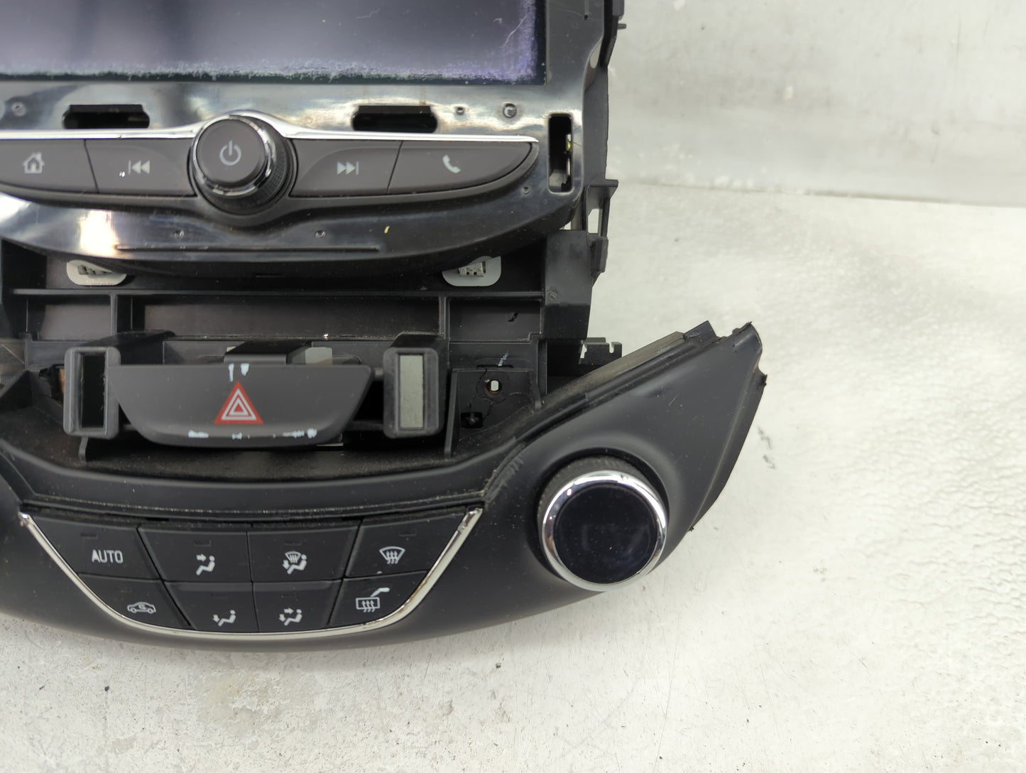 2019 Chevrolet Cruze Radio AM FM Cd Player Receiver Replacement P/N:42679970 555343750, H118218400 Fits OEM Used Auto Parts 