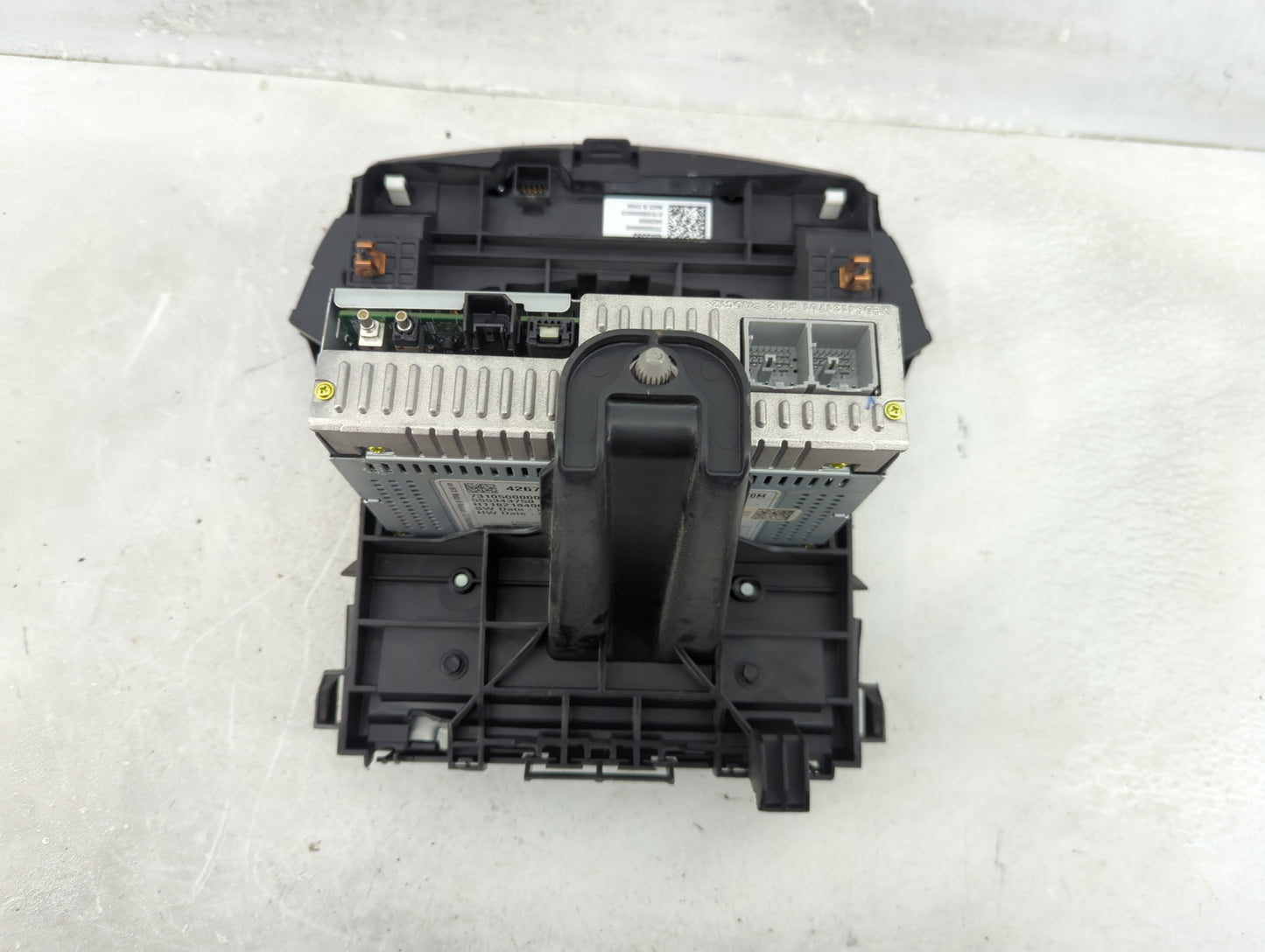2019 Chevrolet Cruze Radio AM FM Cd Player Receiver Replacement P/N:42679970 555343750, H118218400 Fits OEM Used Auto Parts 