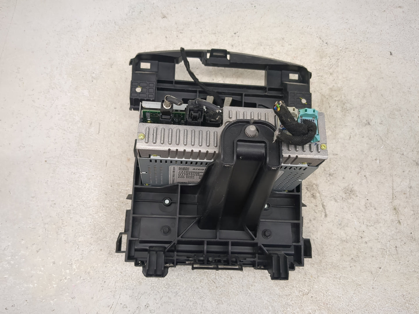2019 Chevrolet Cruze Radio AM FM Cd Player Receiver Replacement P/N:42688806 42698806, 555343750 Fits OEM Used Auto Parts - 