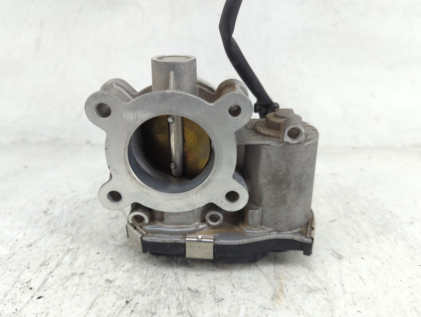 2017-2019 Chevrolet Cruze Throttle Body P/N:12671379AA Fits Fits 2016 2017 2018 2019 2020 2021 2022 OEM Used Auto Parts - Oe