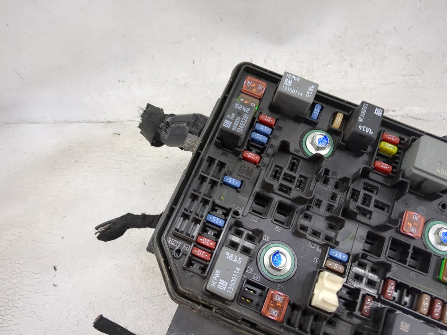 2011-2014 Chevrolet Cruze Fusebox Fuse Box Panel Relay Module P/N:13500114 13456261, 8200693 Fits Fits 2011 2012 2013 2014 O