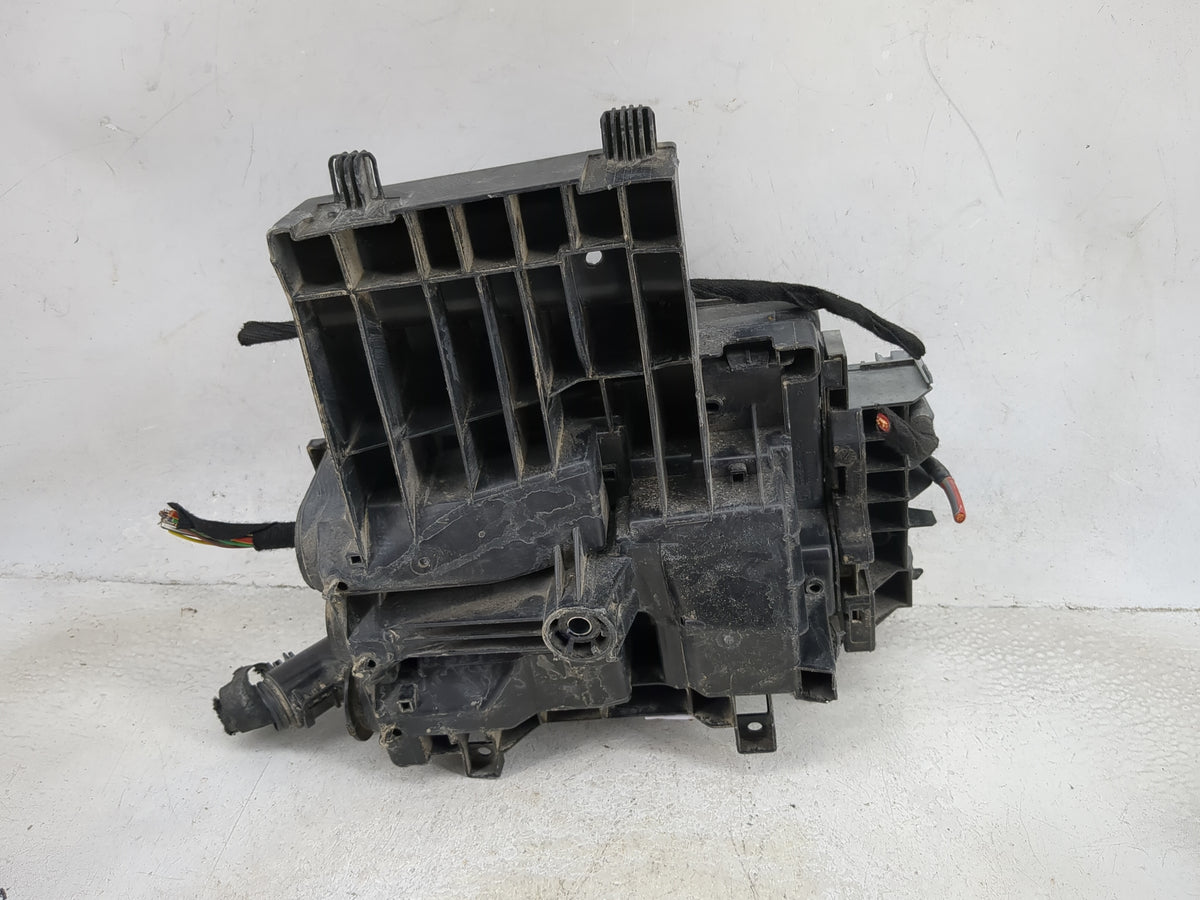 2011-2014 Chevrolet Cruze Fusebox Fuse Box Panel Relay Module P/N:13500114 13456261, 8200693 Fits Fits 2011 2012 2013 2014 O