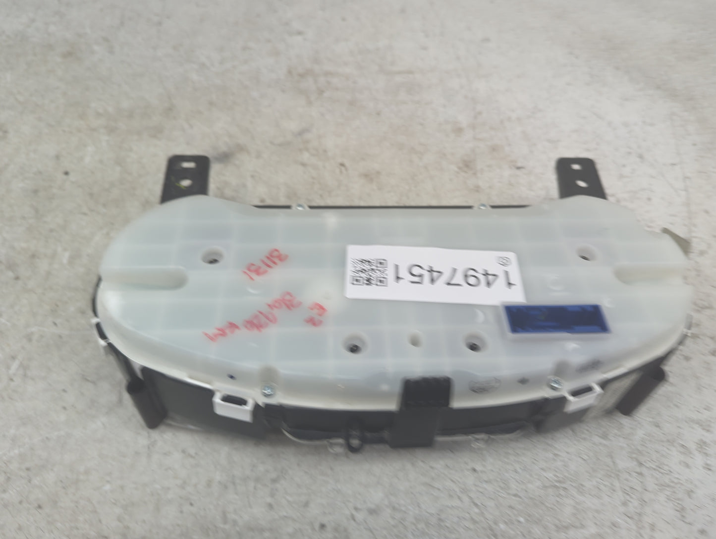 2019 Chevrolet Cruze Instrument Cluster Speedometer Gauges P/N:42686943 758315-800A Miles: Fits OEM Used Auto Parts - Oemuse
