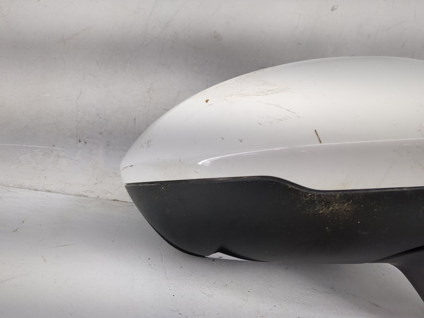 2016-2019 Chevrolet Cruze Passenger Side View Mirror - Right Door Mirror OEM Used - Oemusedautoparts1.com