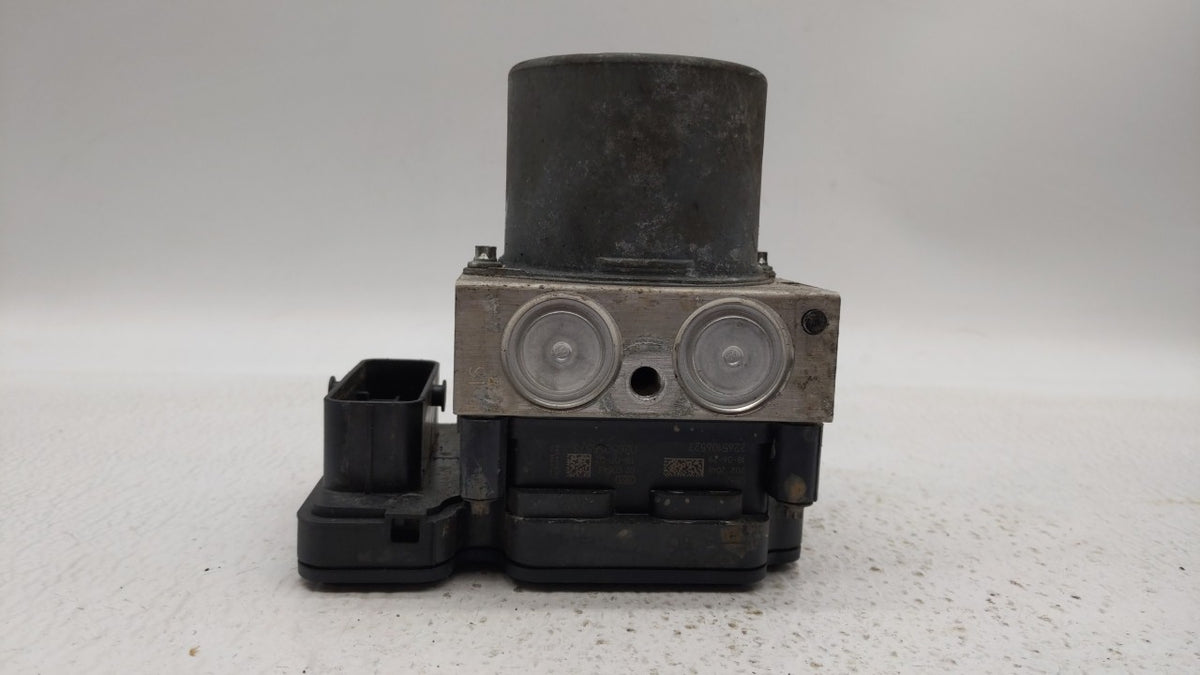 2019 Chevrolet Cruze Anti-Lock Brake ABS Pump Module Actuator OEM P/N:39126645 Fits OEM Used Auto Parts - Oemusedautoparts1.