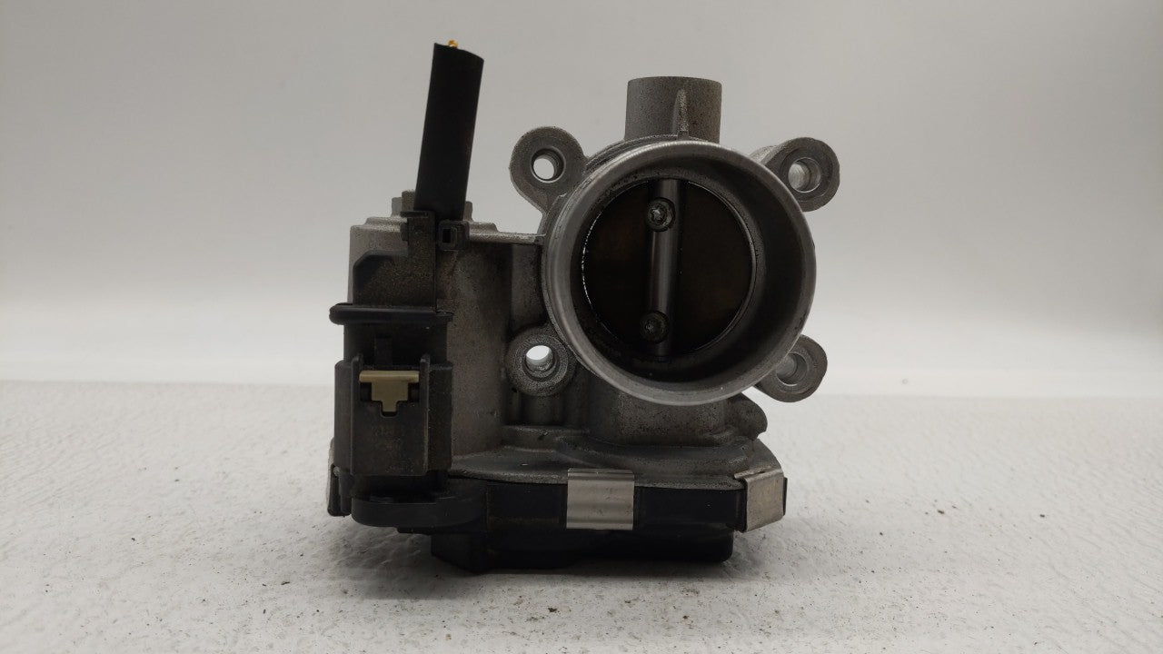 2017-2018 Chevrolet Cruze Throttle Body P/N:12671379AA Fits Fits 2017 2018 OEM Used Auto Parts - Oemusedautoparts1.com