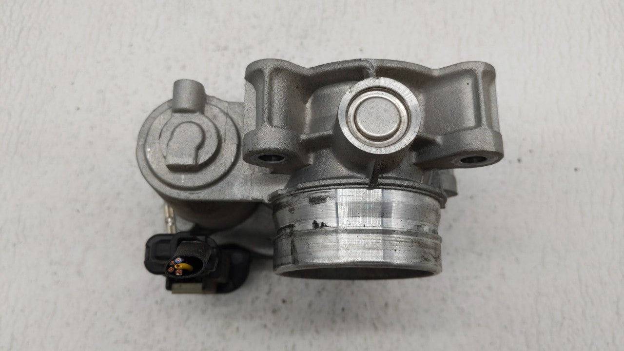 2017-2018 Chevrolet Cruze Throttle Body P/N:12671379AA Fits Fits 2017 2018 OEM Used Auto Parts - Oemusedautoparts1.com