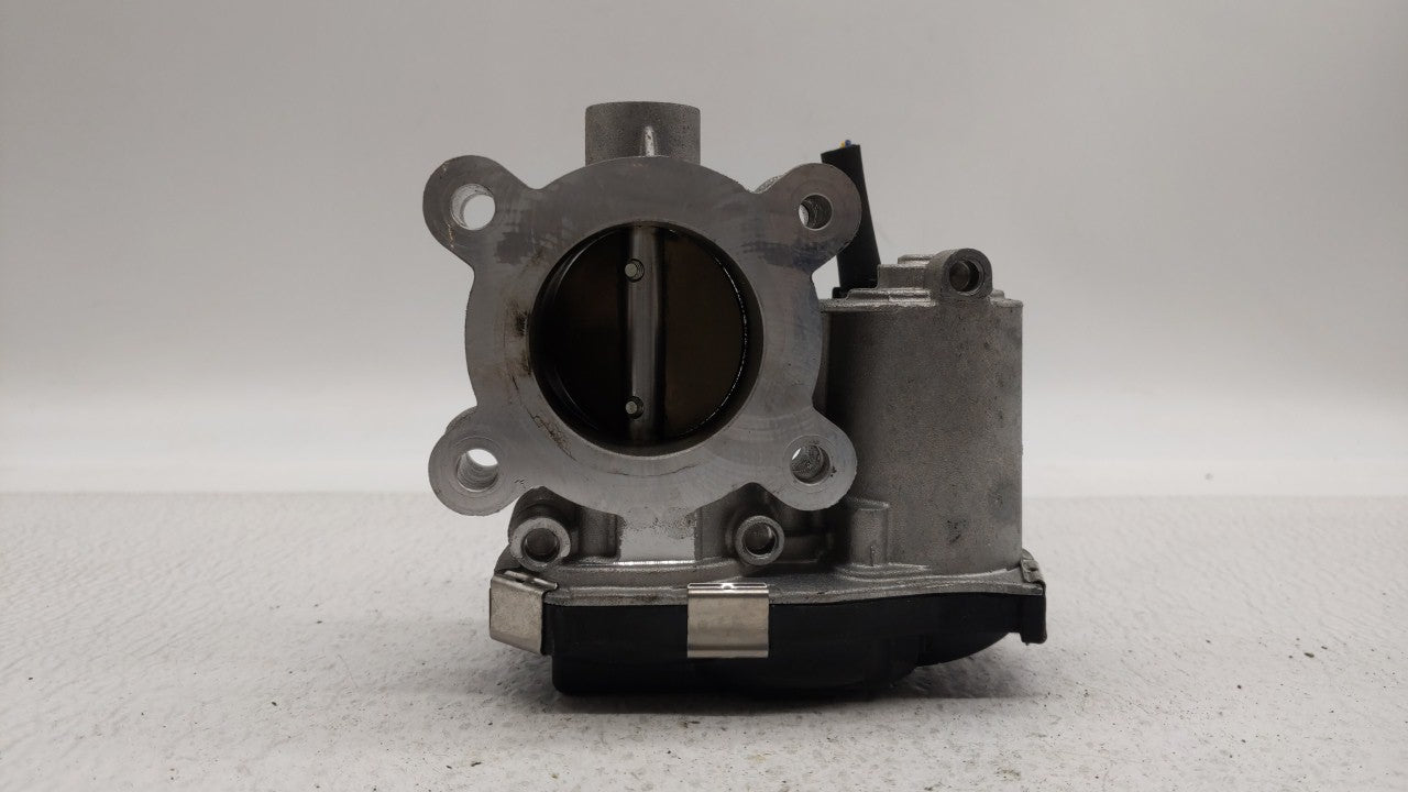 2017-2018 Chevrolet Cruze Throttle Body P/N:12671379AA Fits Fits 2017 2018 OEM Used Auto Parts - Oemusedautoparts1.com