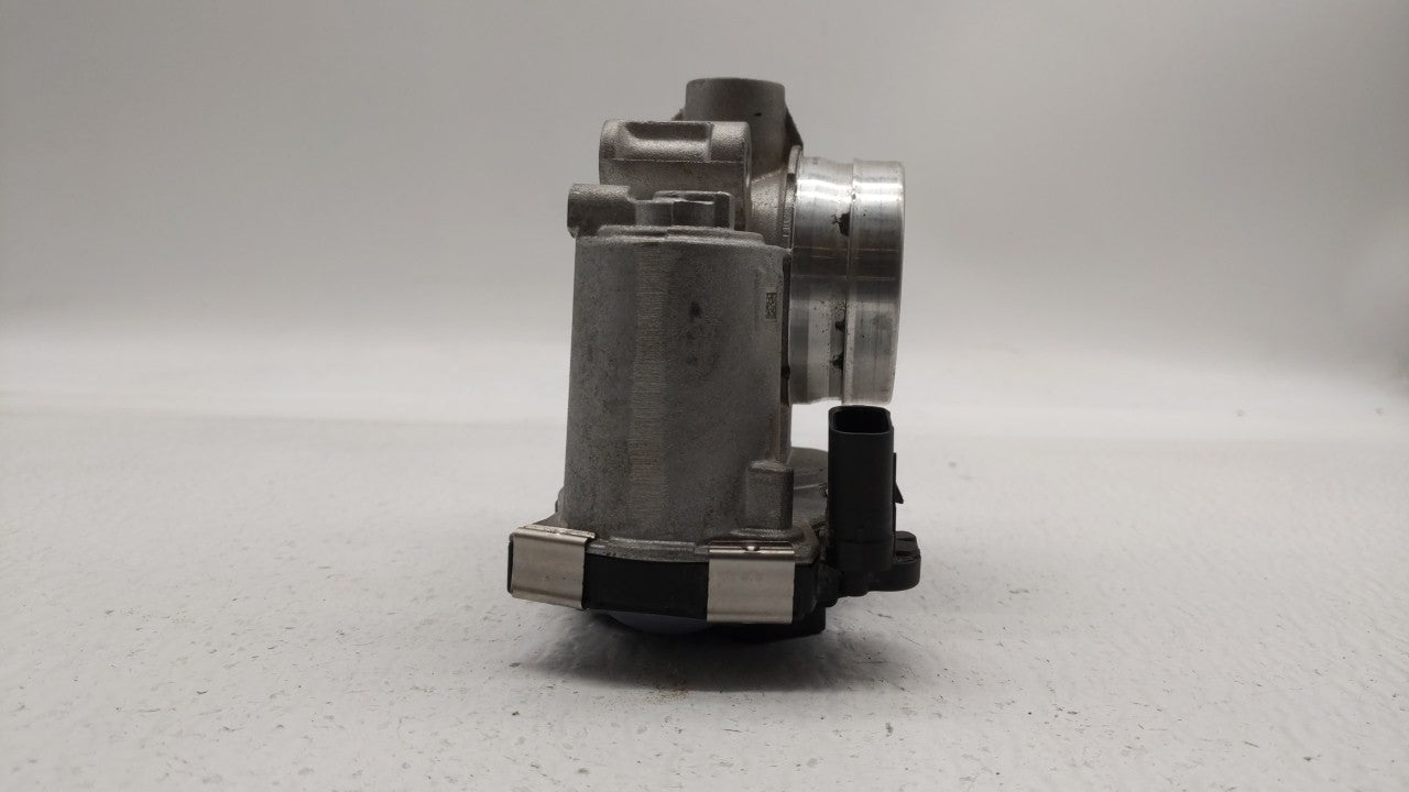 2017-2018 Chevrolet Cruze Throttle Body P/N:12671379AA Fits Fits 2017 2018 OEM Used Auto Parts - Oemusedautoparts1.com