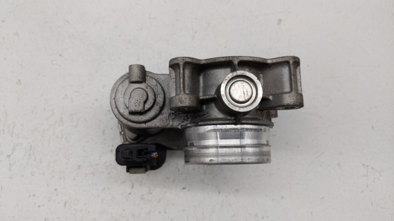2017-2018 Chevrolet Cruze Throttle Body P/N:12671379AA Fits Fits 2017 2018 OEM Used Auto Parts - Oemusedautoparts1.com
