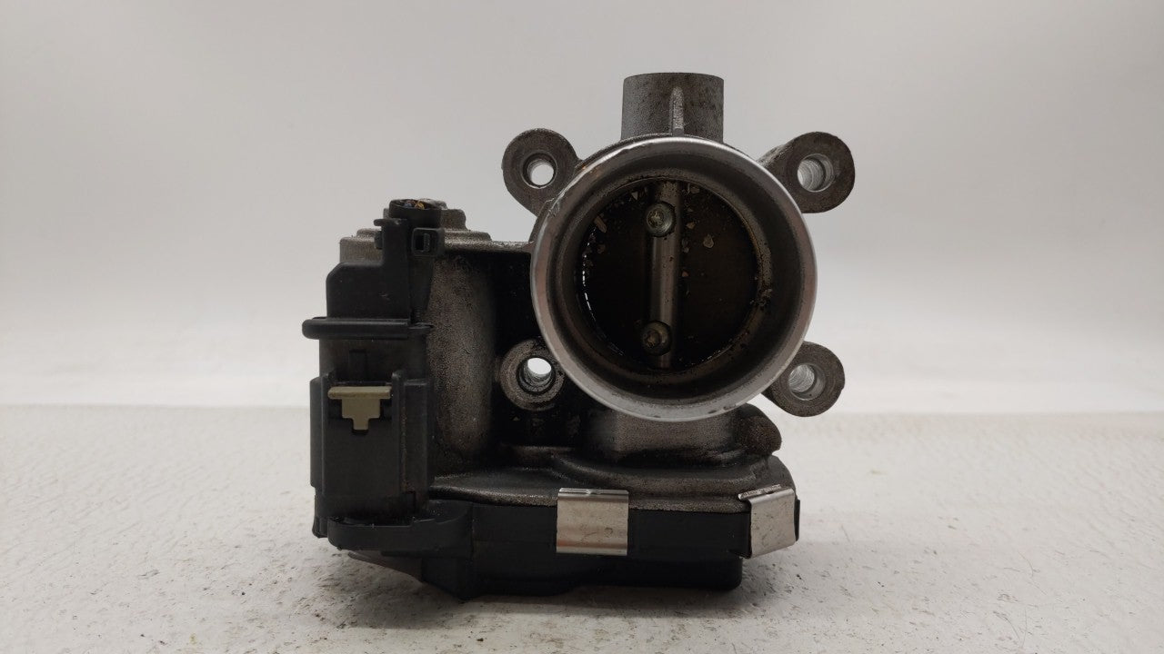 2017-2018 Chevrolet Cruze Throttle Body P/N:12671379AA Fits Fits 2017 2018 OEM Used Auto Parts - Oemusedautoparts1.com