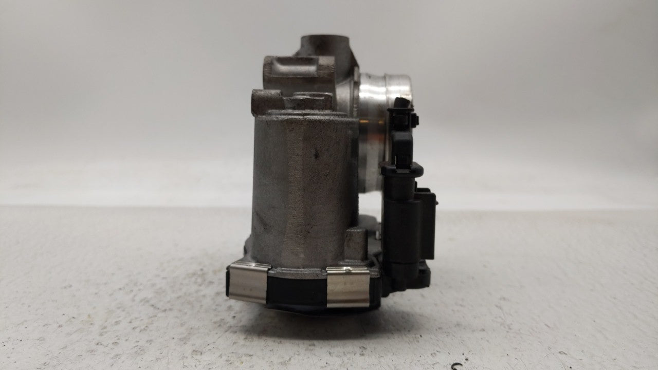 2017-2018 Chevrolet Cruze Throttle Body P/N:12671379AA Fits Fits 2017 2018 OEM Used Auto Parts - Oemusedautoparts1.com