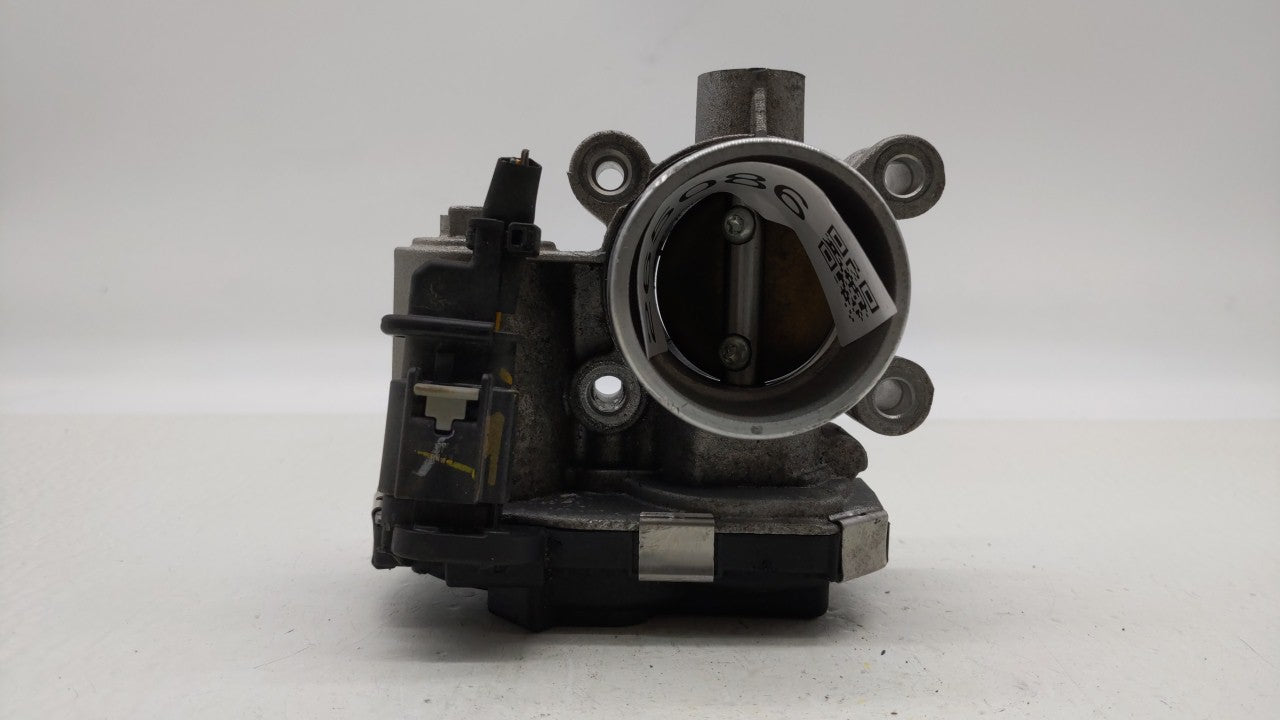 2017-2018 Chevrolet Cruze Throttle Body P/N:12671379AA Fits Fits 2017 2018 OEM Used Auto Parts - Oemusedautoparts1.com